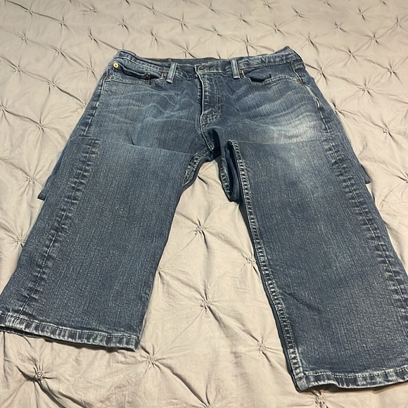 Levi’s - Picture 3 of 5